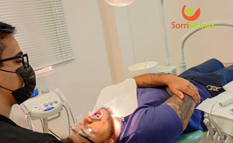 Sorrimania amplia acesso ao alinhador e consolida clínica odontológica do sorriso perfeito